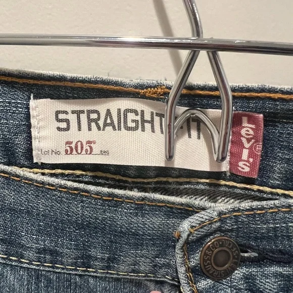 Levi's Classic Straight Men's Jeans in Light Blue - Picture 3 of 4